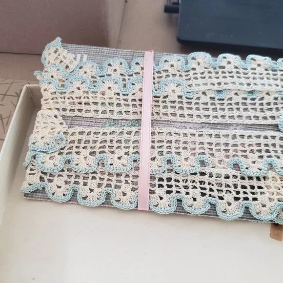 Diana Stockings - Picture 13 of 15